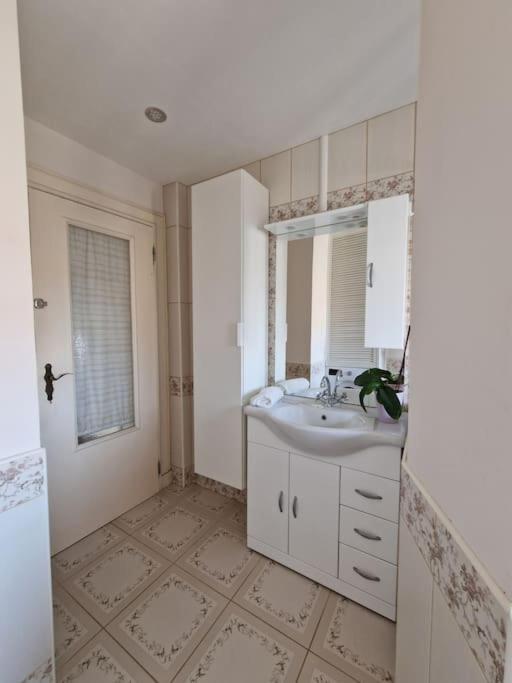 Beautiful Aparment Next To The Border 4 Room Saint-Louis  Exteriör bild